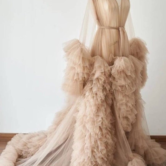 Glam Style Sheer Robe - Picture 2 of 3